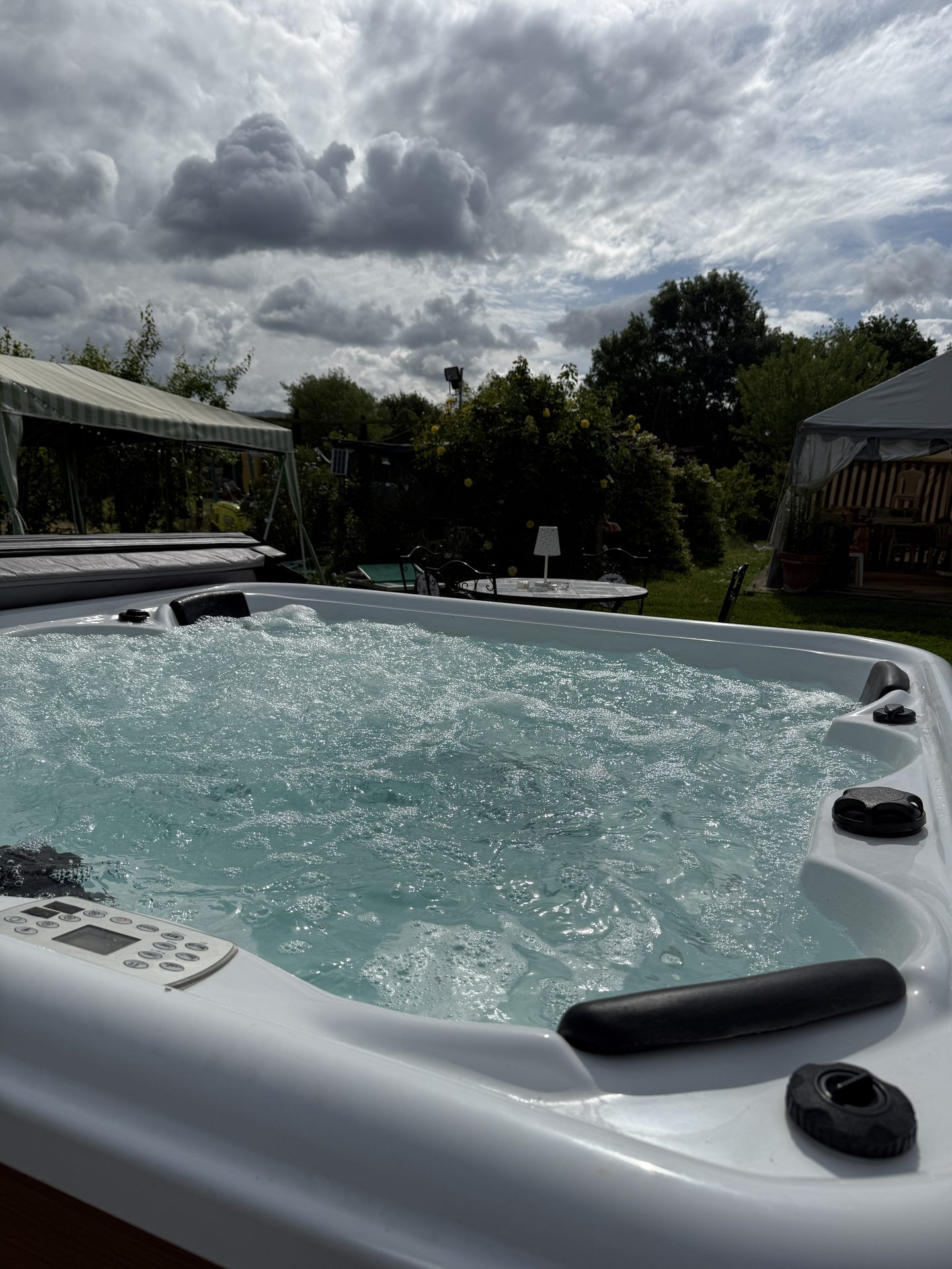 Jacuzzi in giardino